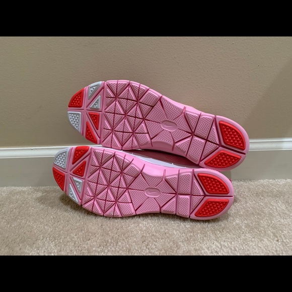 EUC NIKE FREE TR 5.0 - Picture 3 of 4